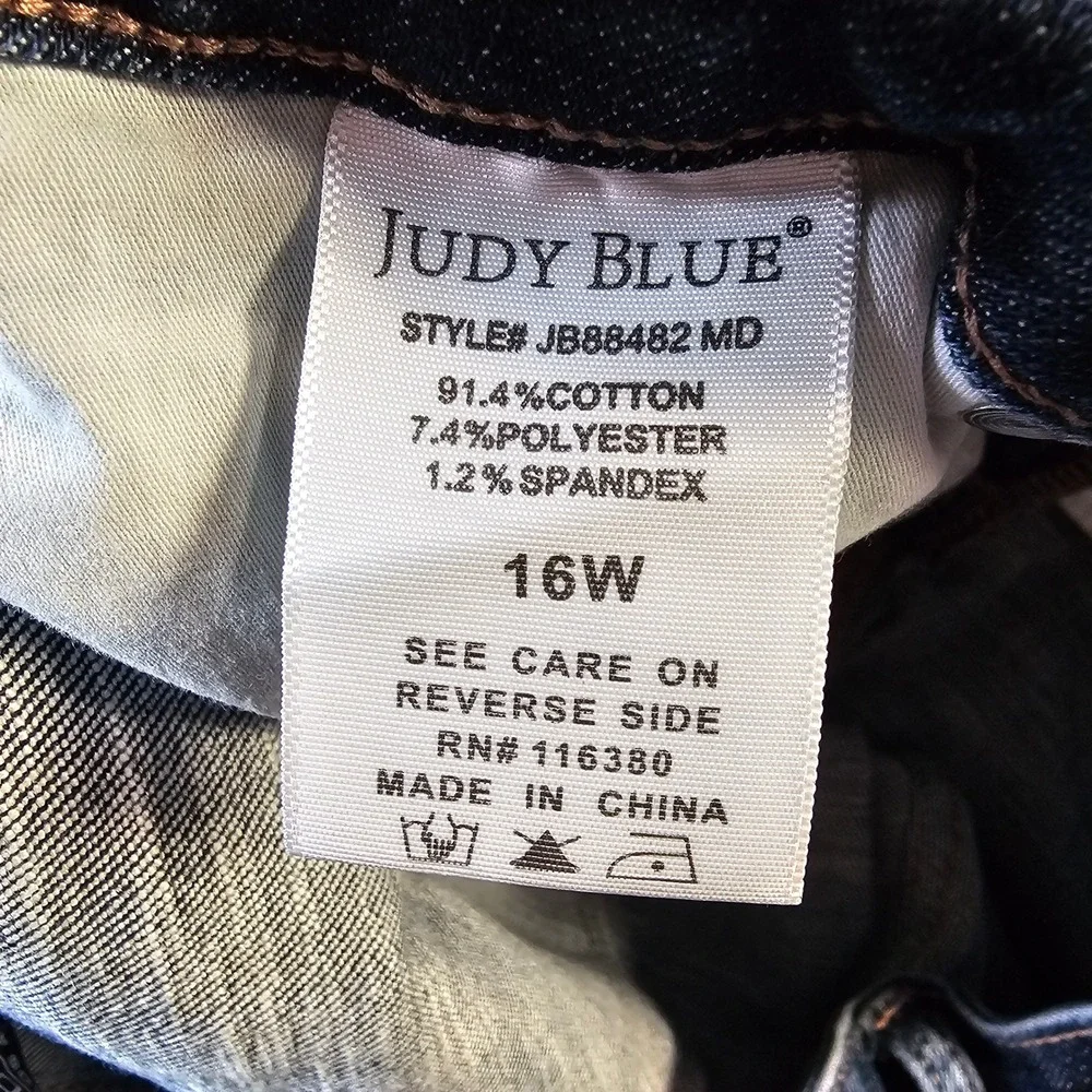 Judy Blue Control Top Flare Jeans 16W Medium Wash Raw Hem High‎ Rise - Picture 5 of 9
